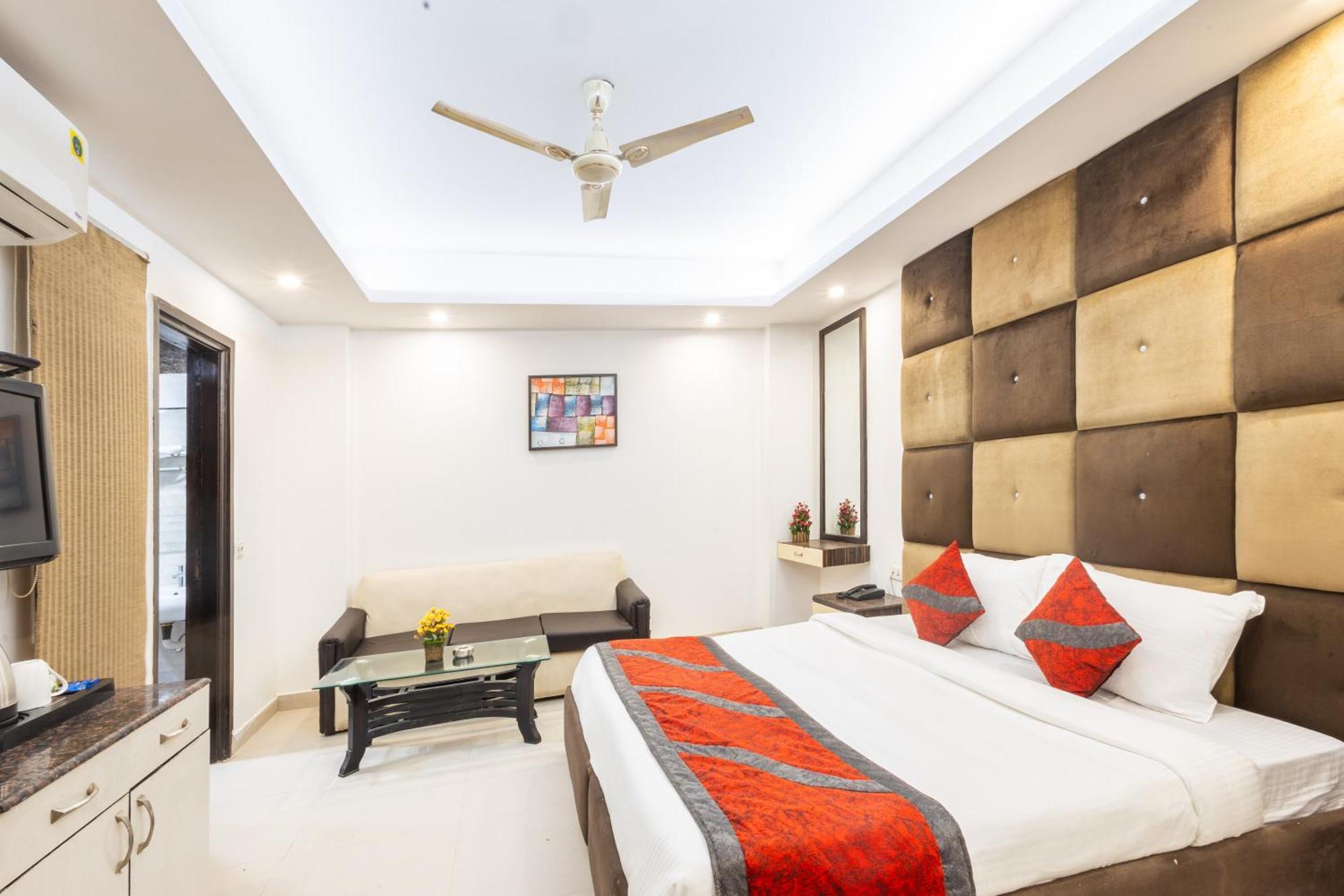 Hotel The Gold Inn - Karol Bagh Delhi Exteriör bild