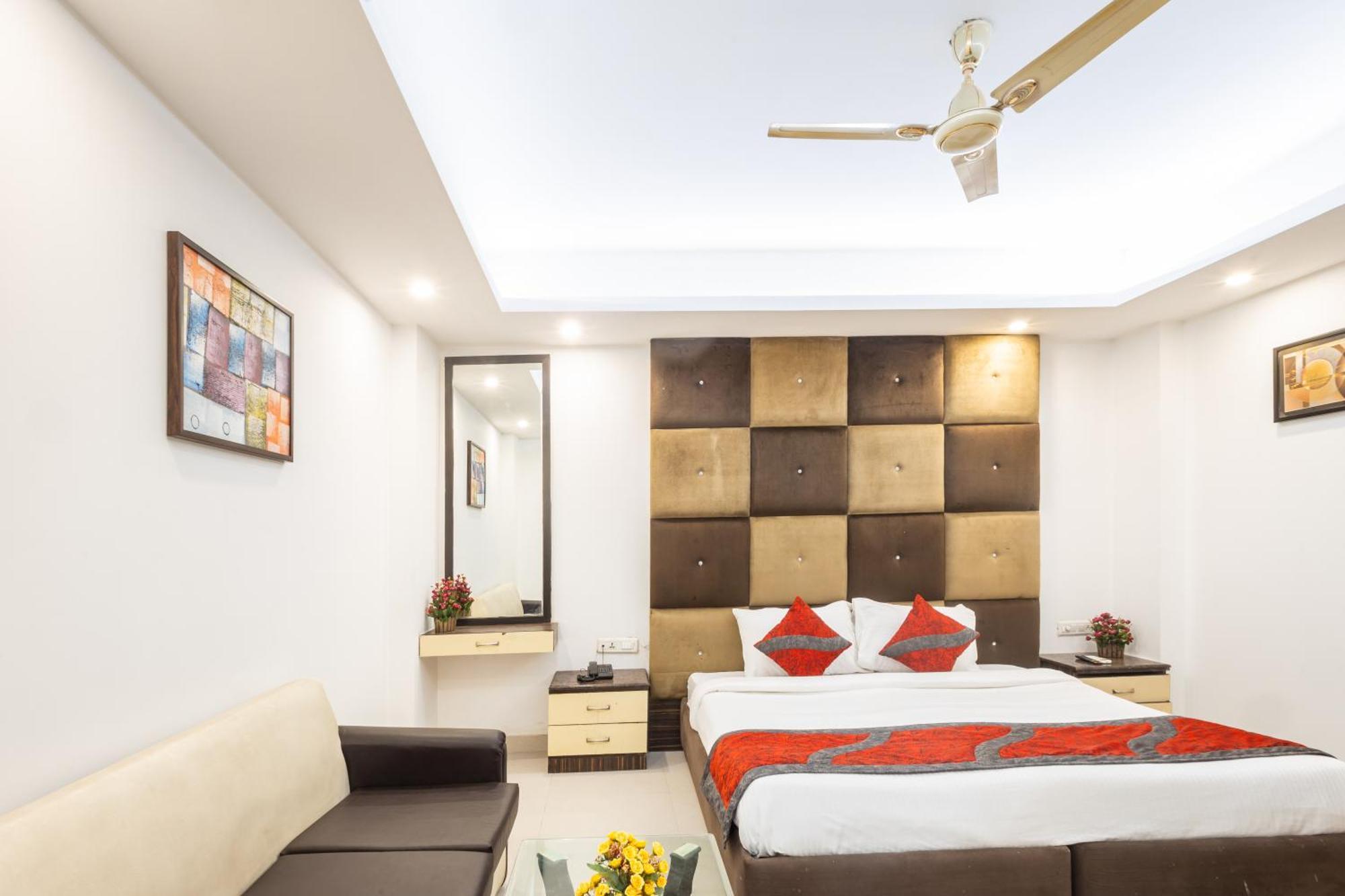 Hotel The Gold Inn - Karol Bagh Delhi Exteriör bild