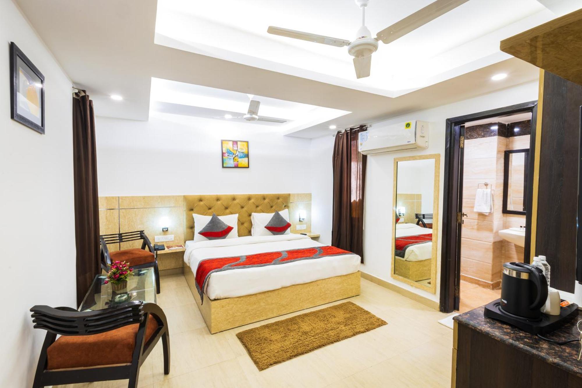 Hotel The Gold Inn - Karol Bagh Delhi Exteriör bild